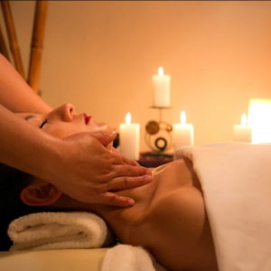 Besoin de cocooning ? Testez le massage à la bougie !